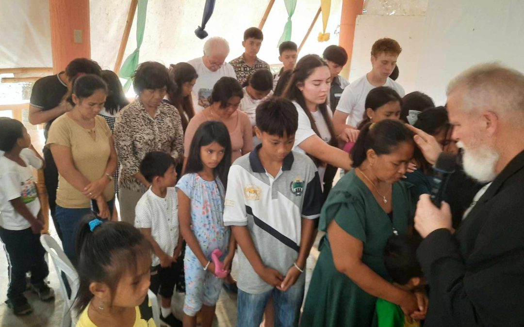 Sparks NMT goes to Bicol to provide help and resources to aid flood victims