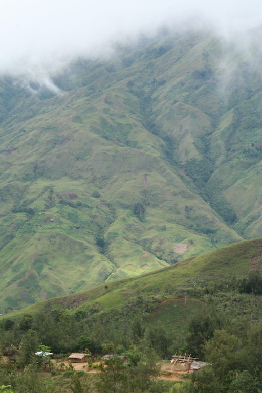 18 pastors had to walk for 3 days from the highlands of the Middle Ramu District!